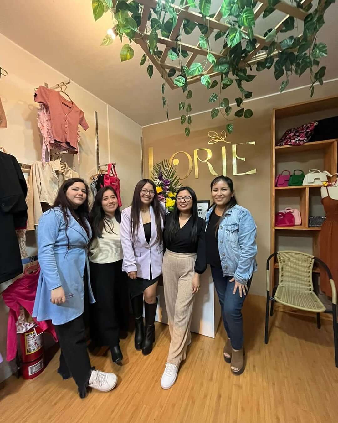 Equipo Lorie Perú